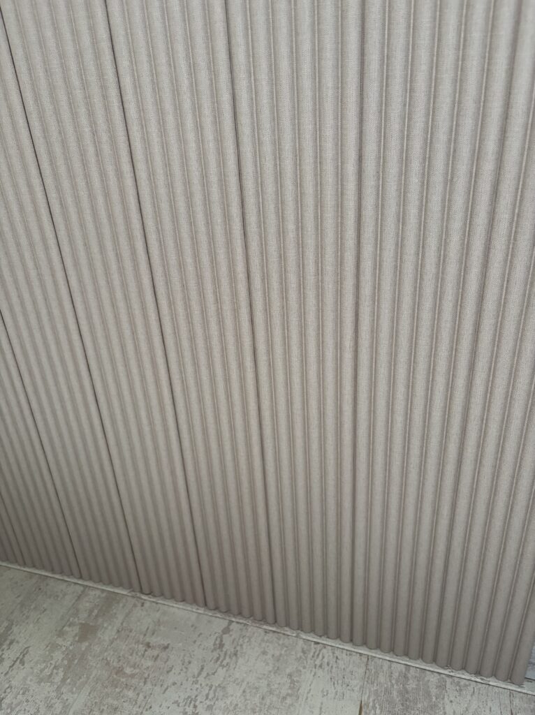 Afbeelding #3 van R. V.