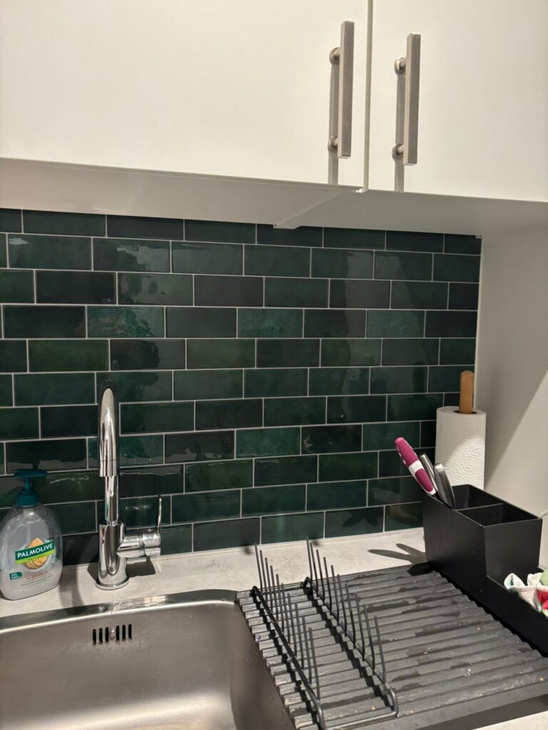 Afbeelding #1 van Andrea V.